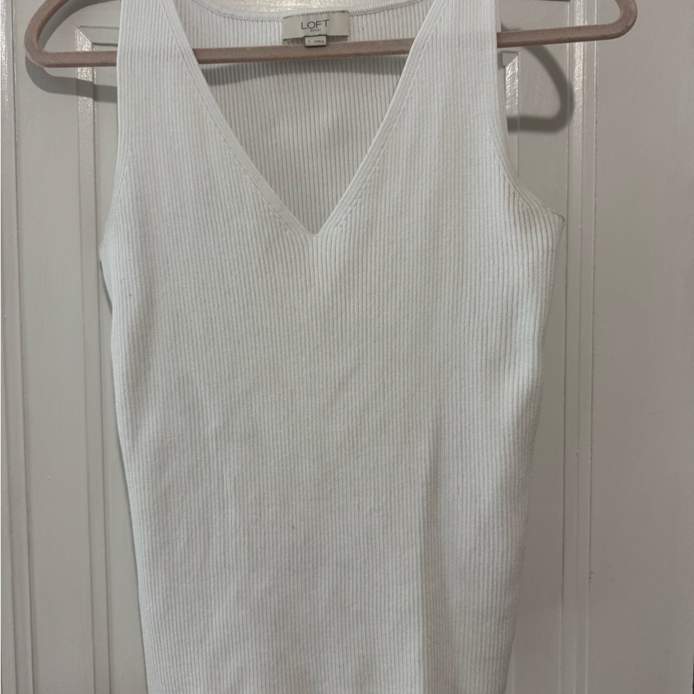 LOFT V-Neck White Ribbed Tank Top